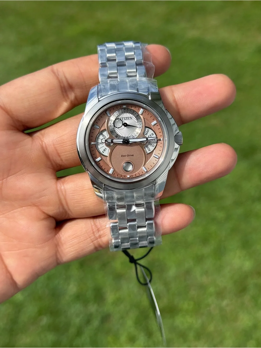 Citizen Eco-Drive Calendrier men’s Chronograph Watch with Salmon Pink Dial